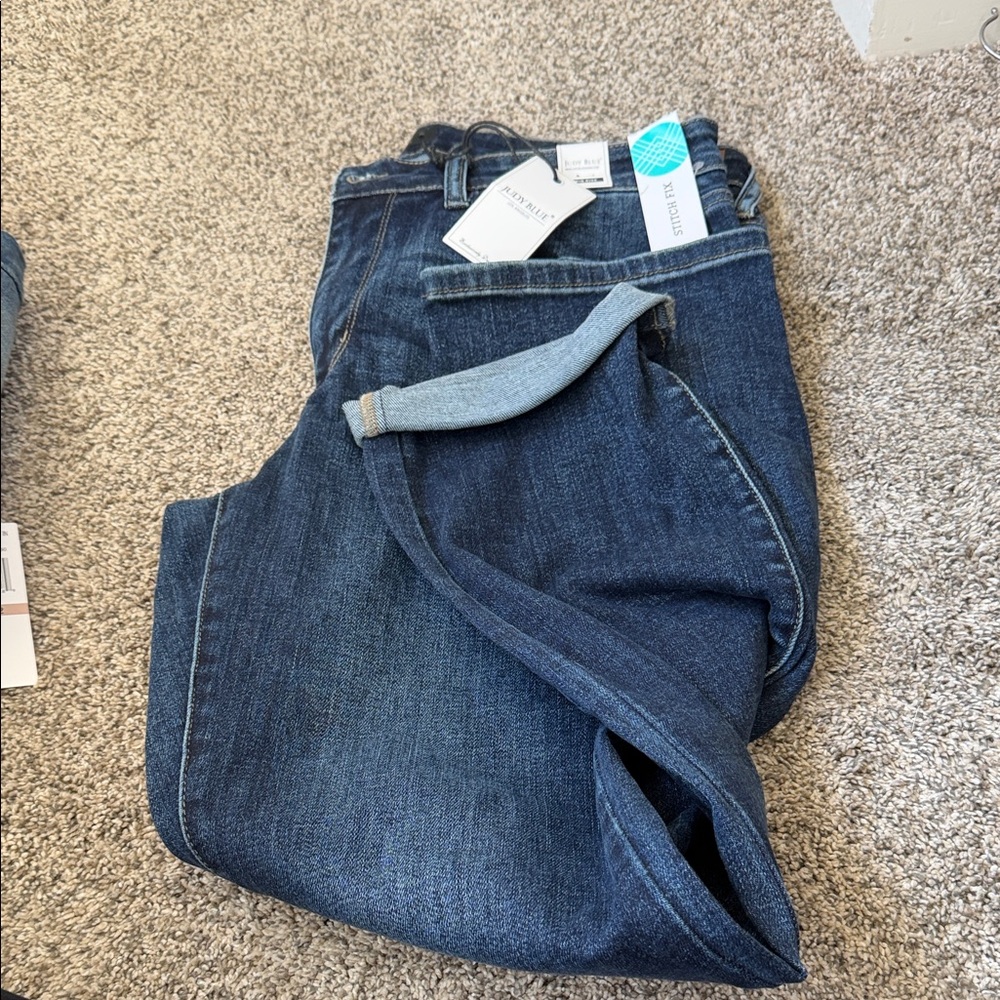 Judy Blue Indigo Straight Leg Jeans